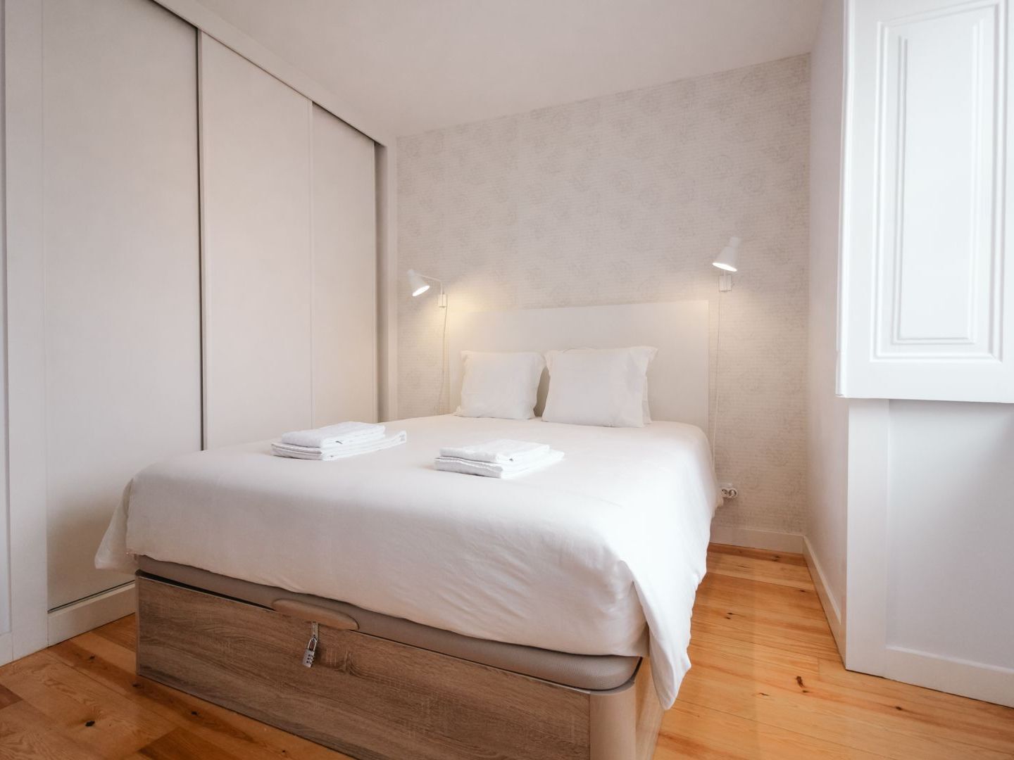 Joivy Elegant 2Br Apt Nearby Tram 28E Stop - Portas Sol Lisbon Exterior photo